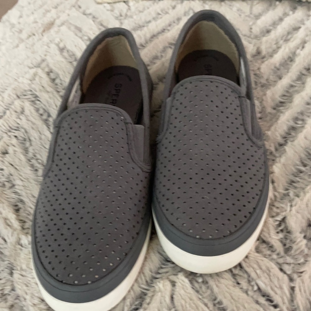 Size 7 1/2 light blue tennis shoes